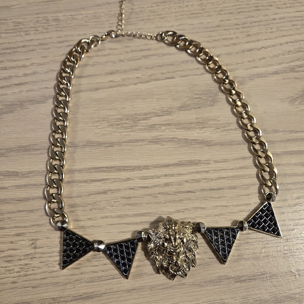Katy Perry Roar Charm Necklace Lion Head Triangles Chunky Gold Chain